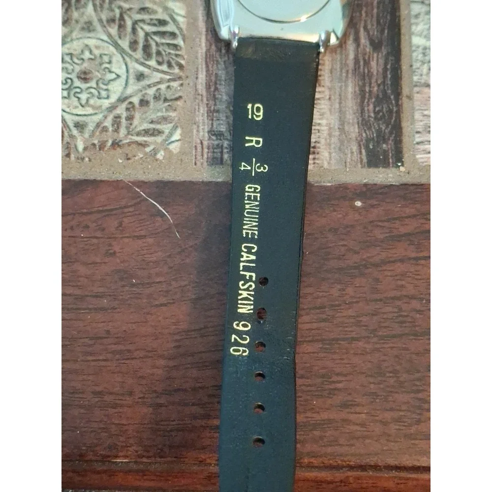 Kenneth Cole KC1200 Mens Silvertone Watch. Black Leather Band,Date Display. Used